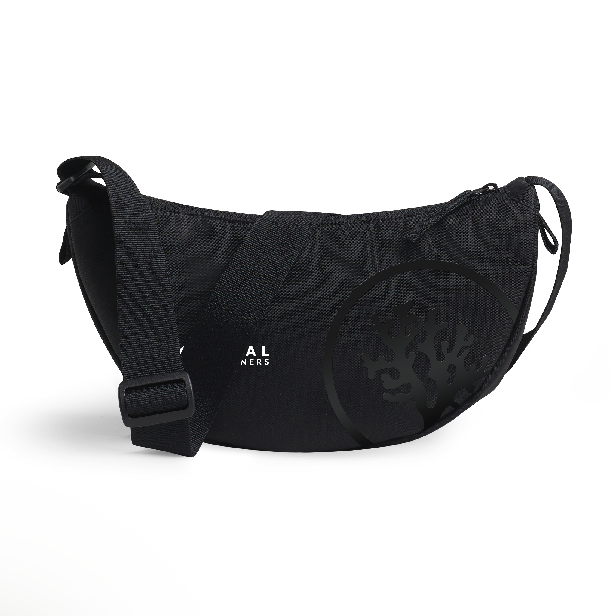 MOON BAG SMALL Tasche in black (Schwarz) als Studioaufnahme in Frontansicht.