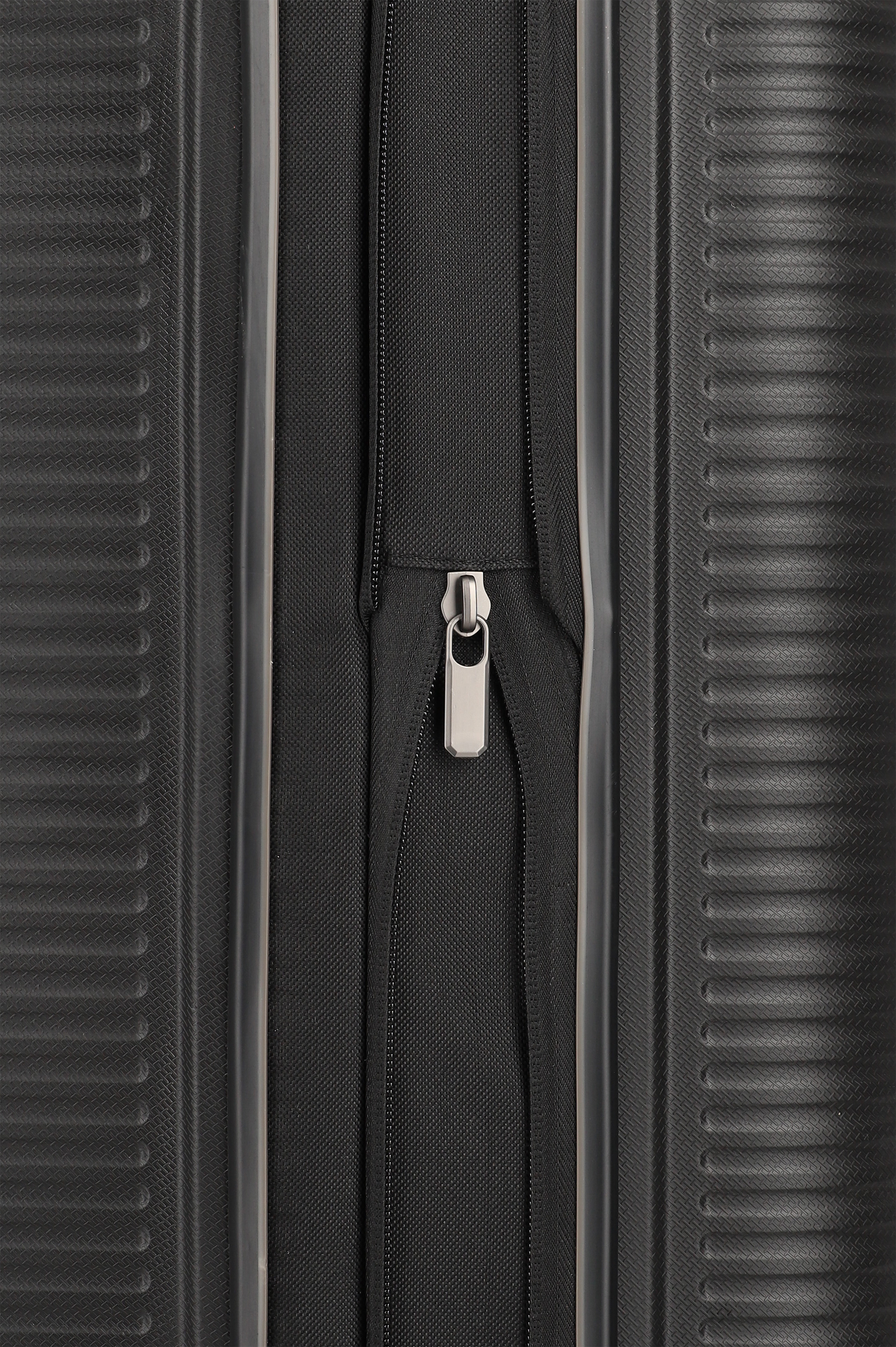 Travelite ROOMER 4w Trunk M, Schwarz – Produktansicht 9