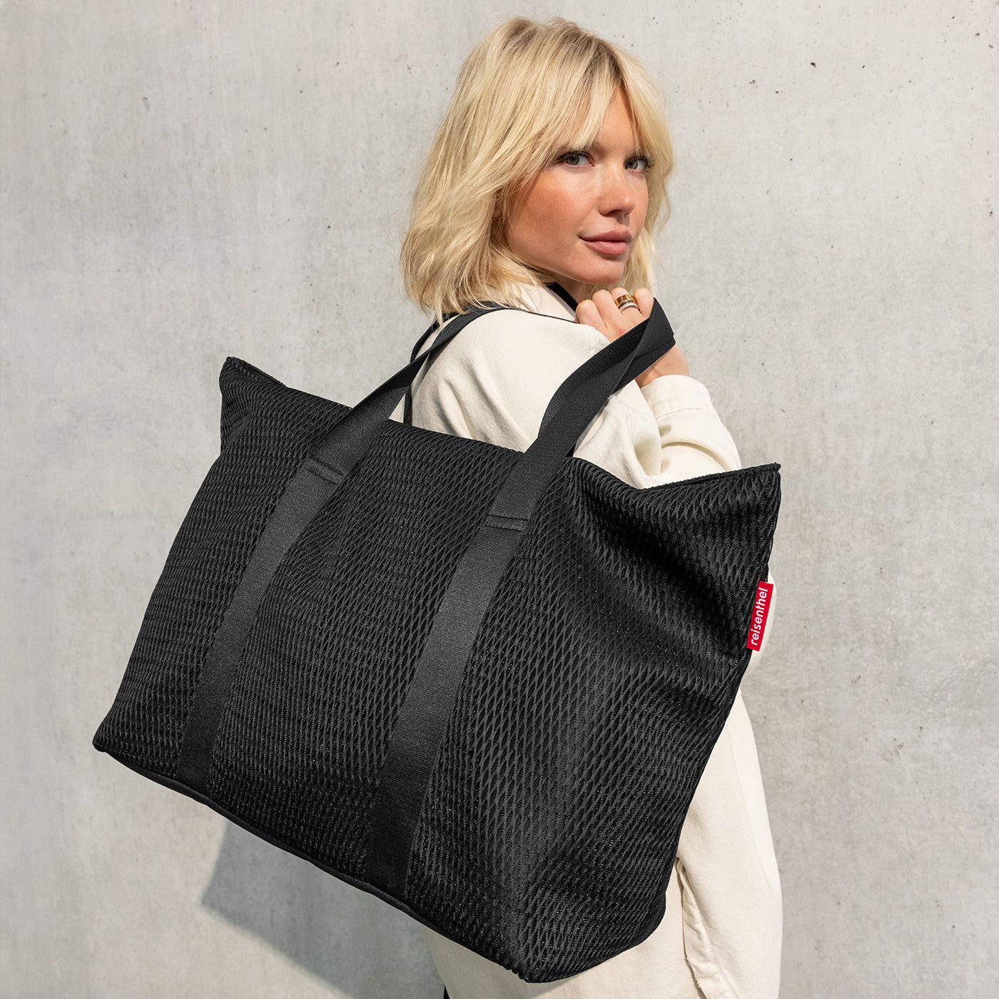 Reisenthel Extralite Shopper L, Mesh Black – Produktansicht 2