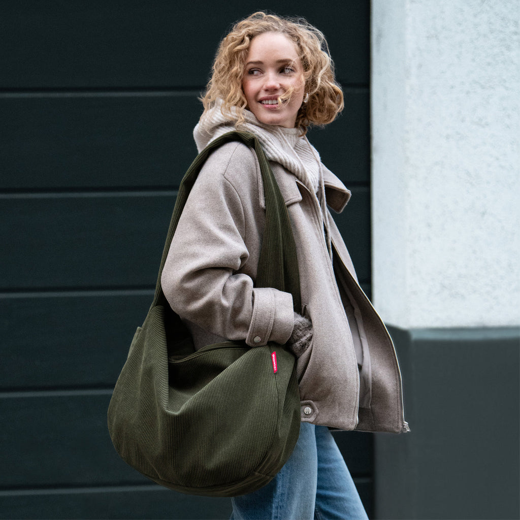 Reisenthel Moonbag Umhängetasche, Cord Dark Matcha – Produktansicht 3