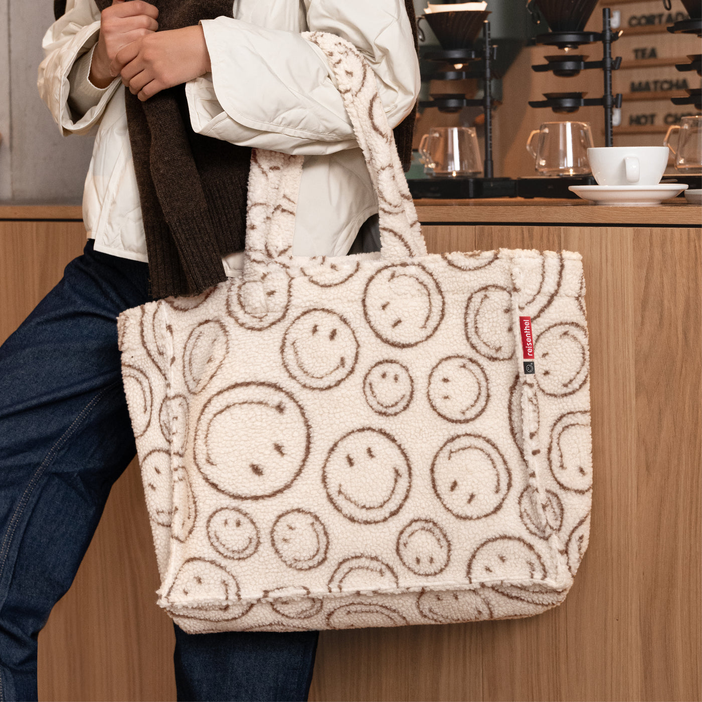Reisenthel Softshopper, Smiley® Teddy Chocolate – Produktansicht 3