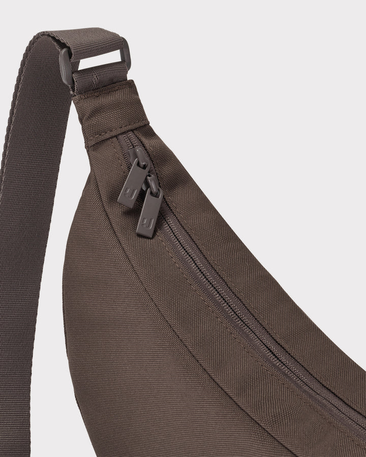 Johnny Urban Umhängetasche Ally Medium – Braun