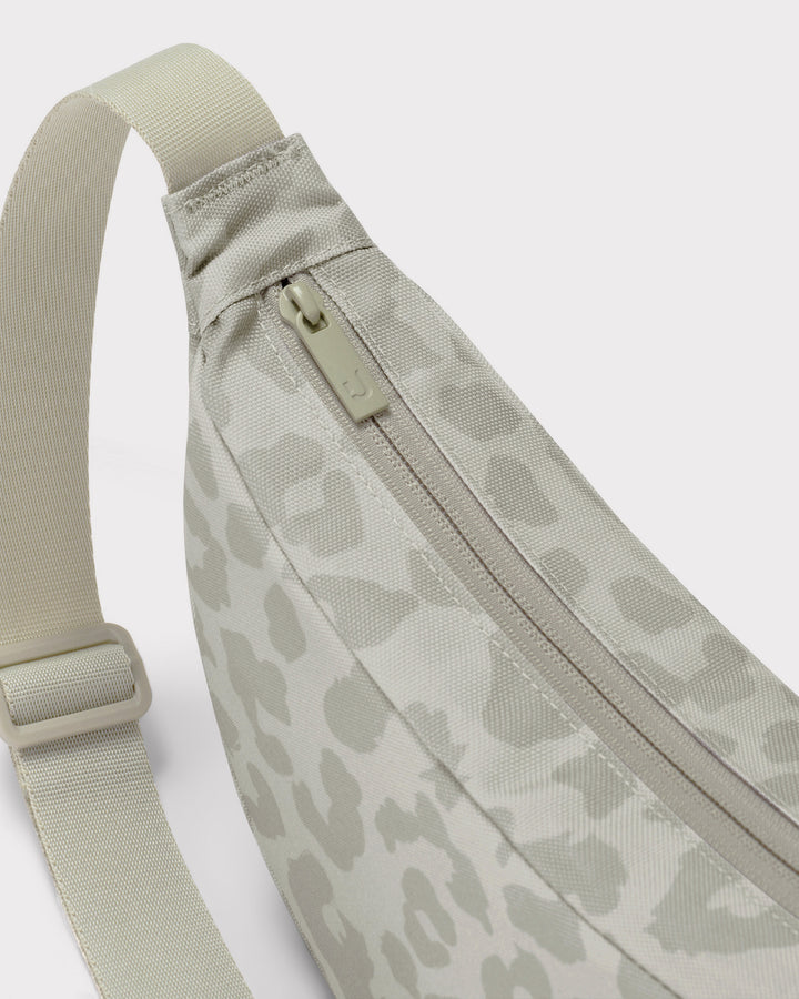 Johnny Urban Umhängetasche Ally Small – Sand Leo