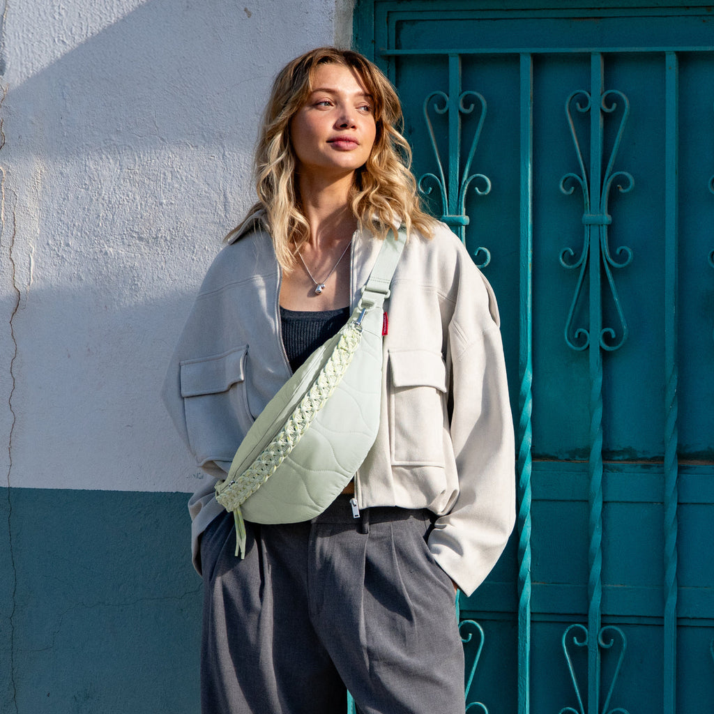 Reisenthel City beltbag makramee puffer iced matcha – Ansicht 2