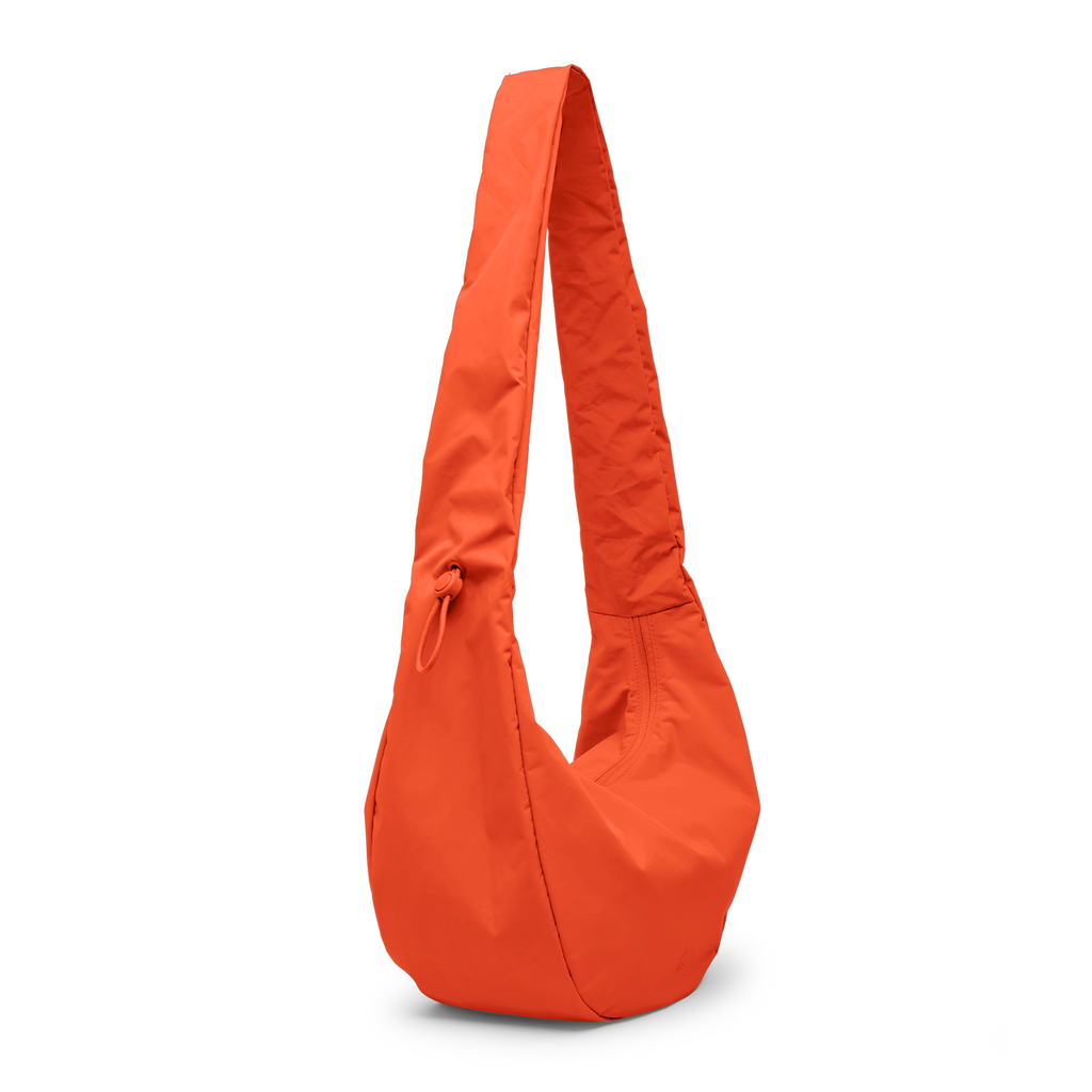 GOT BAG MOON BAG RUFFLE hot coral monochrome – Diagonalansicht 2