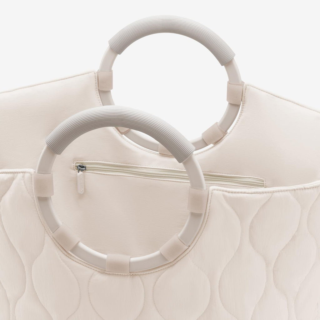 Reisenthel loopbag hobo puffer stone – Detailansicht
