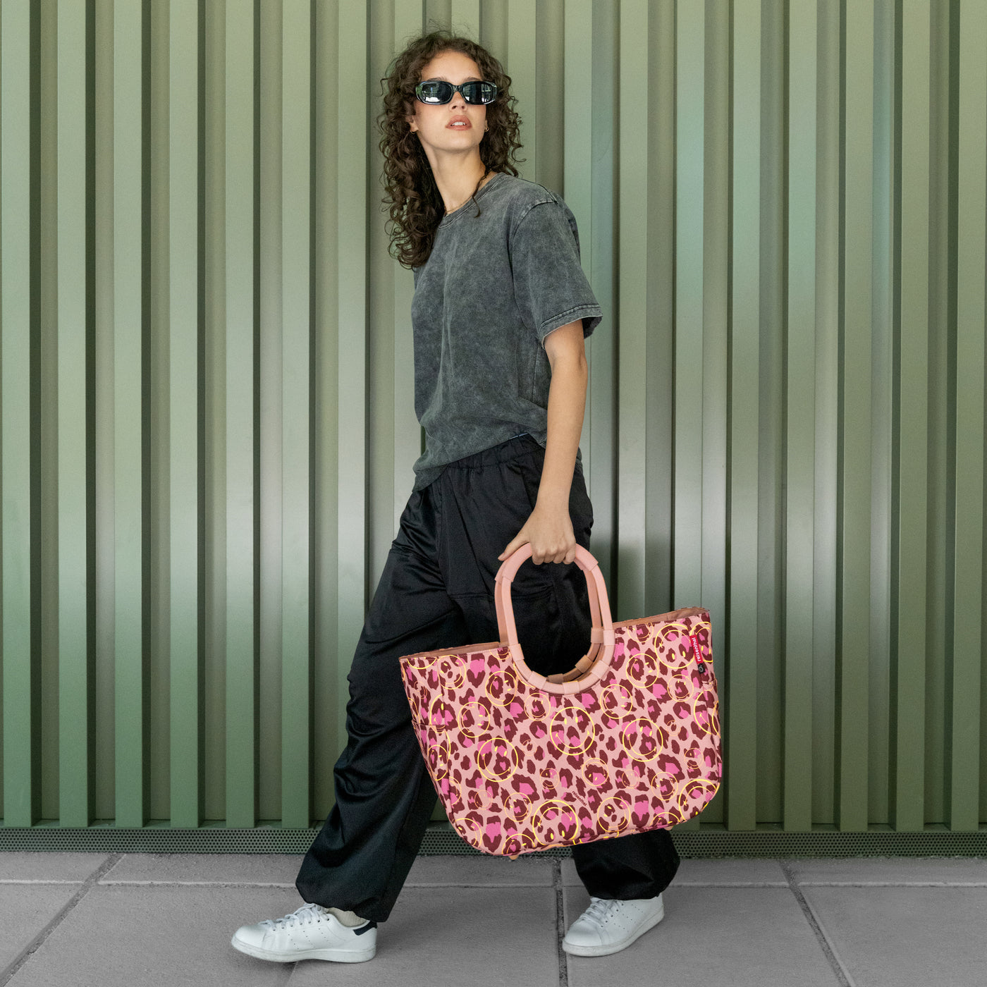 Reisenthel Loopshopper L, Smiley Leo Blush – Produktansicht 3