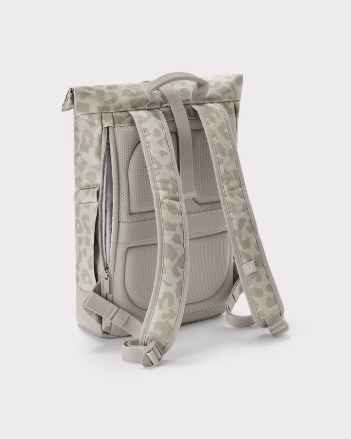 Johnny Urban Rolltop-Rucksack Luca Small – Sand Leo