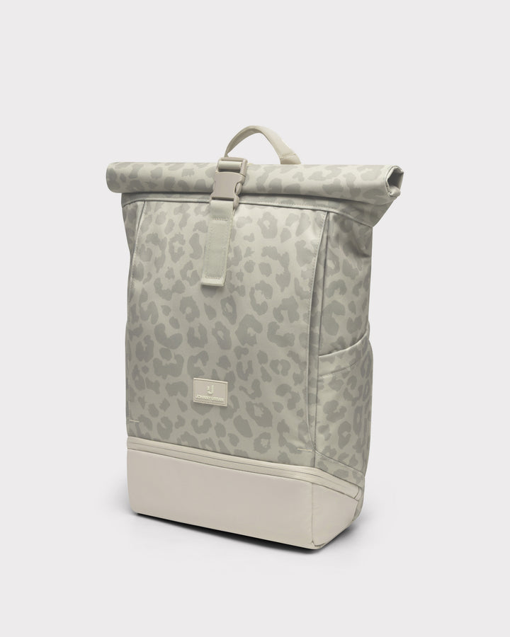 Johnny Urban Rolltop-Rucksack Allen Medium – Sand Leo