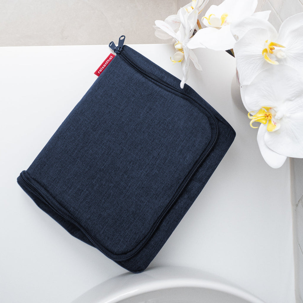 Reisenthel Toiletbag Kulturtasche, Twist Navy – Produktansicht 3