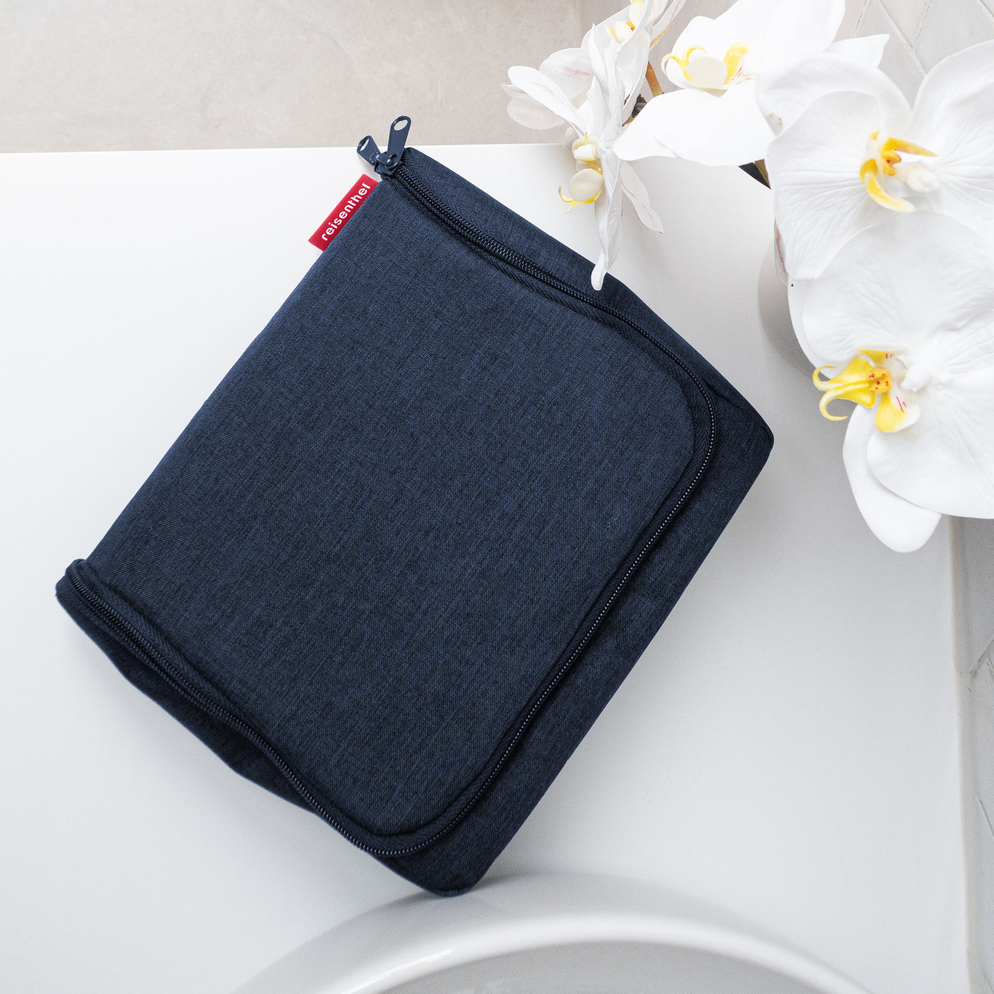 Reisenthel Toiletbag Kulturtasche, Twist Navy – Produktansicht 3